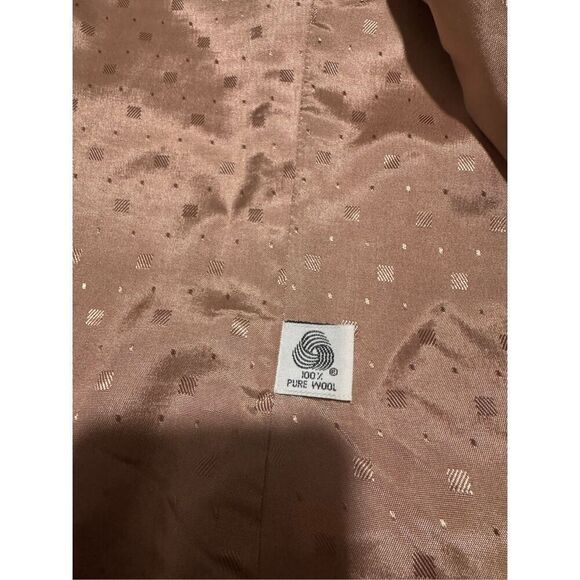 Talbots 100% worsted wool vintage double breasted blazer gold accent crest butto - Picture 5 of 9